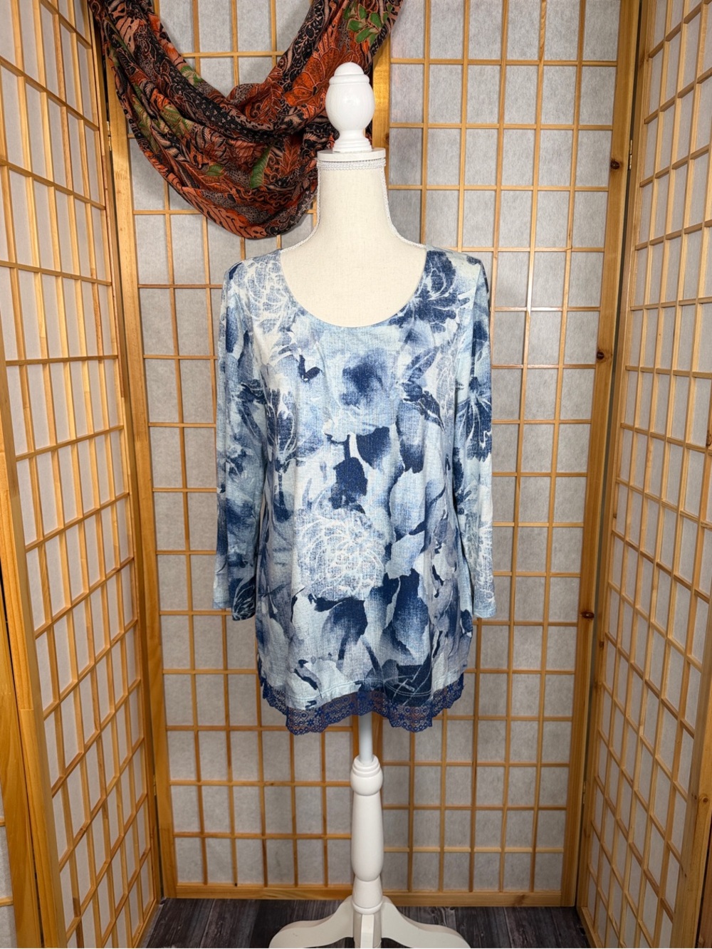 Chico's Blue Floral Lace-Hem Tunic